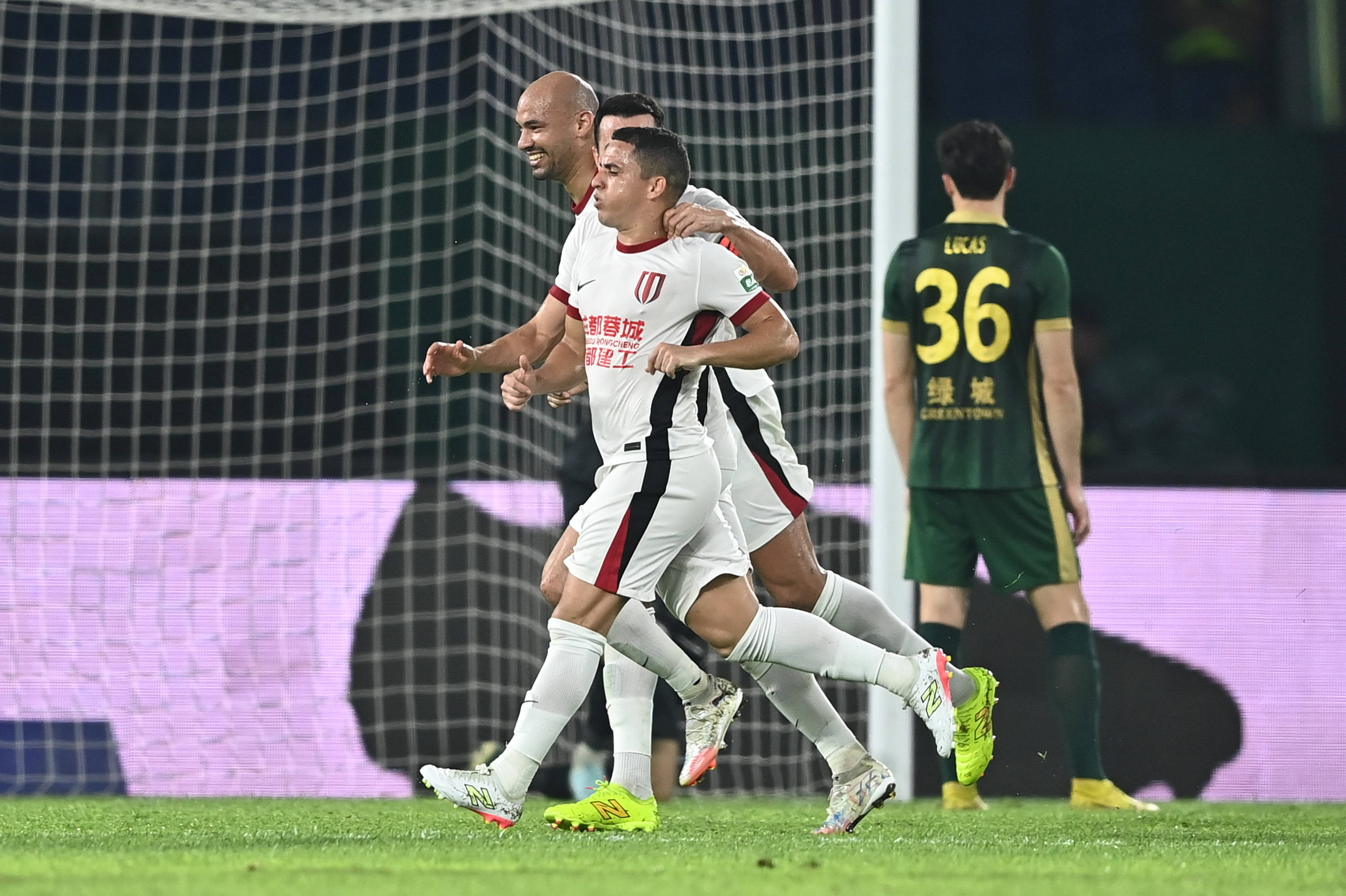 关于NBA总决赛今晨再迎强敌，曼联绝杀压哨，主帅态度——震撼外界，数据趋势出现新变化的信息