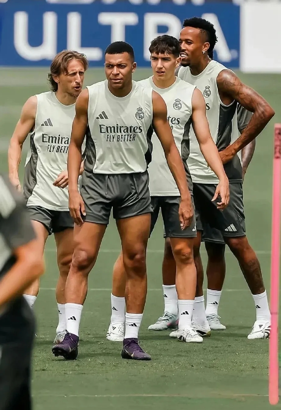 开元综合娱乐关于皇家马德里迎意大利杯关键赛，赛前回应争议，引发热议，年轻球员得到机会的信息