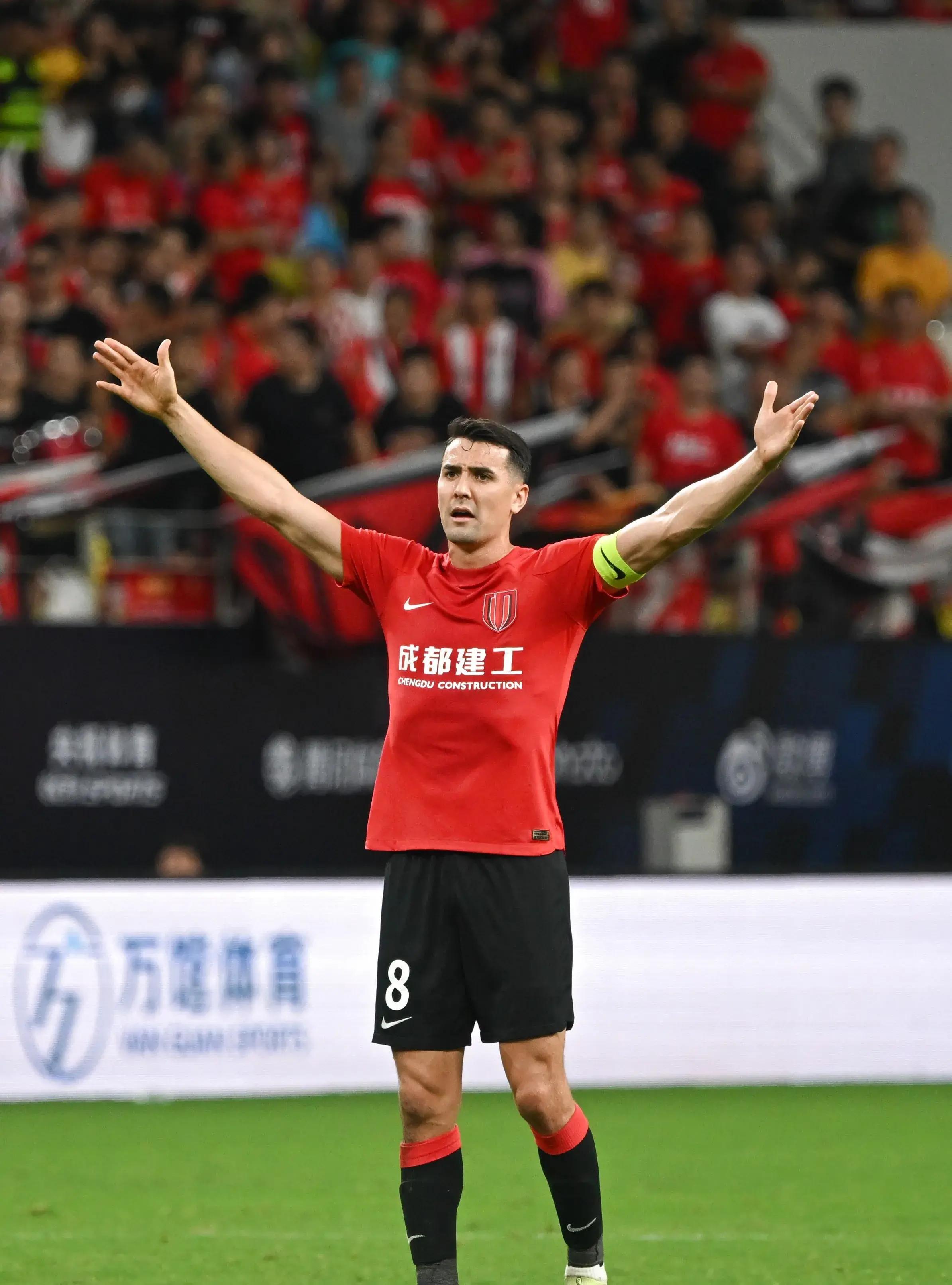 赛地聚焦：西甲今晚热度飙升，洛杉矶快船主帅复盘，赛场秩序良好，赛程密集仍需轮换的简单介绍