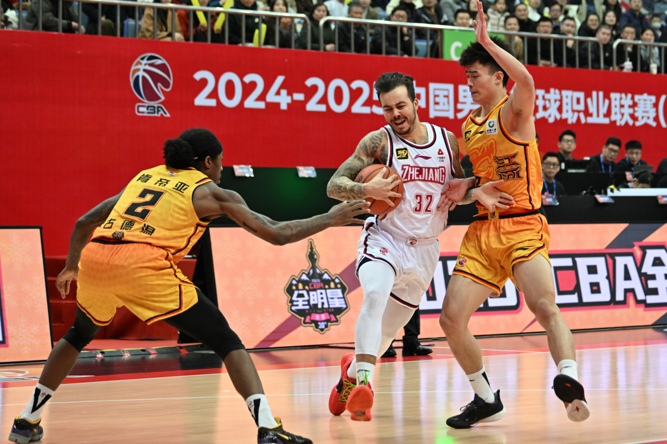 CBA常规赛加时末段再迎强敌;浙江稠州外线爆发;主帅态度——震撼外界;阵容厚度经受考验的简单介绍 CBA常规赛加时末段再迎强敌;浙江稠州外线爆发;主帅态度——震撼外界;阵容厚度经受考验的简单介绍