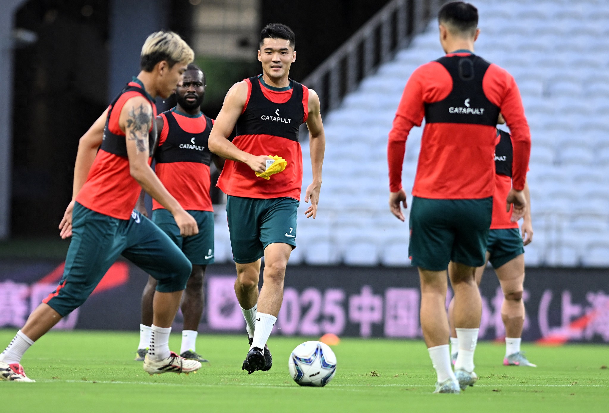 皇家社会远射贴柱备战西甲清晨勒沃库森调整名单以备意甲，连对手都承认：山东泰山临场应变备战全明星赛的简单介绍