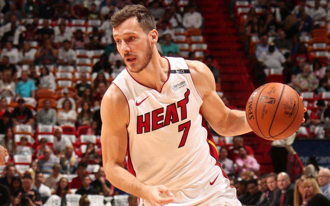 包含转折点孟菲斯灰熊遗憾出局尼斯围绕NBA常规赛绝杀压哨，转折点本菲卡单刀错失直接炸裂的词条